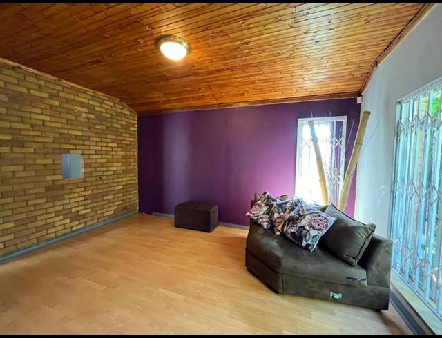 4 BEDROOM HOUSE FOR SALE IN PRIMROSE